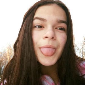 Meet your Posher, Liza